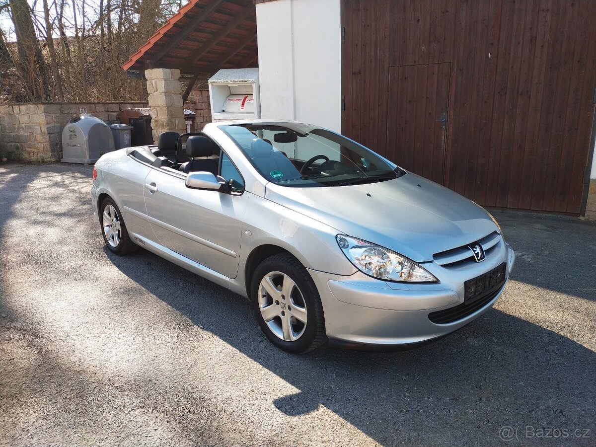 Peugeot 307cc // 2.0 16v // větrná clona //
