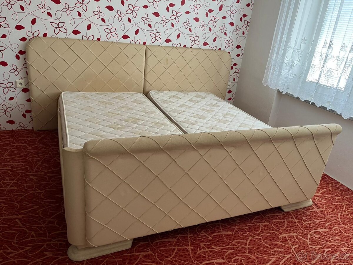 Manželská postel za odvoz