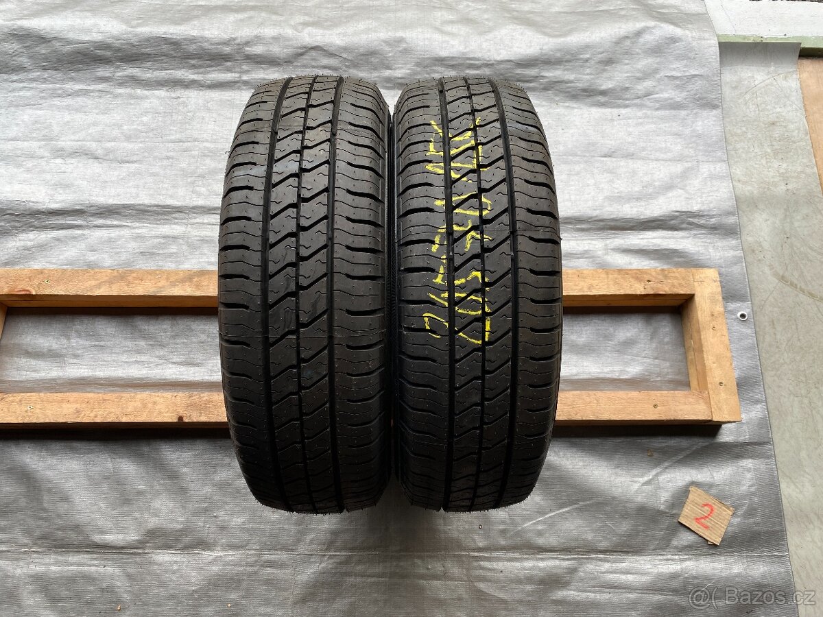 205 70 15C Pirelli, pneu letní, 2ks