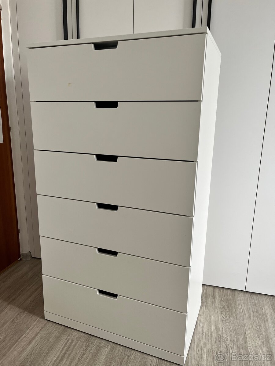 Komoda IKEA Nordli 6 zásuvek
