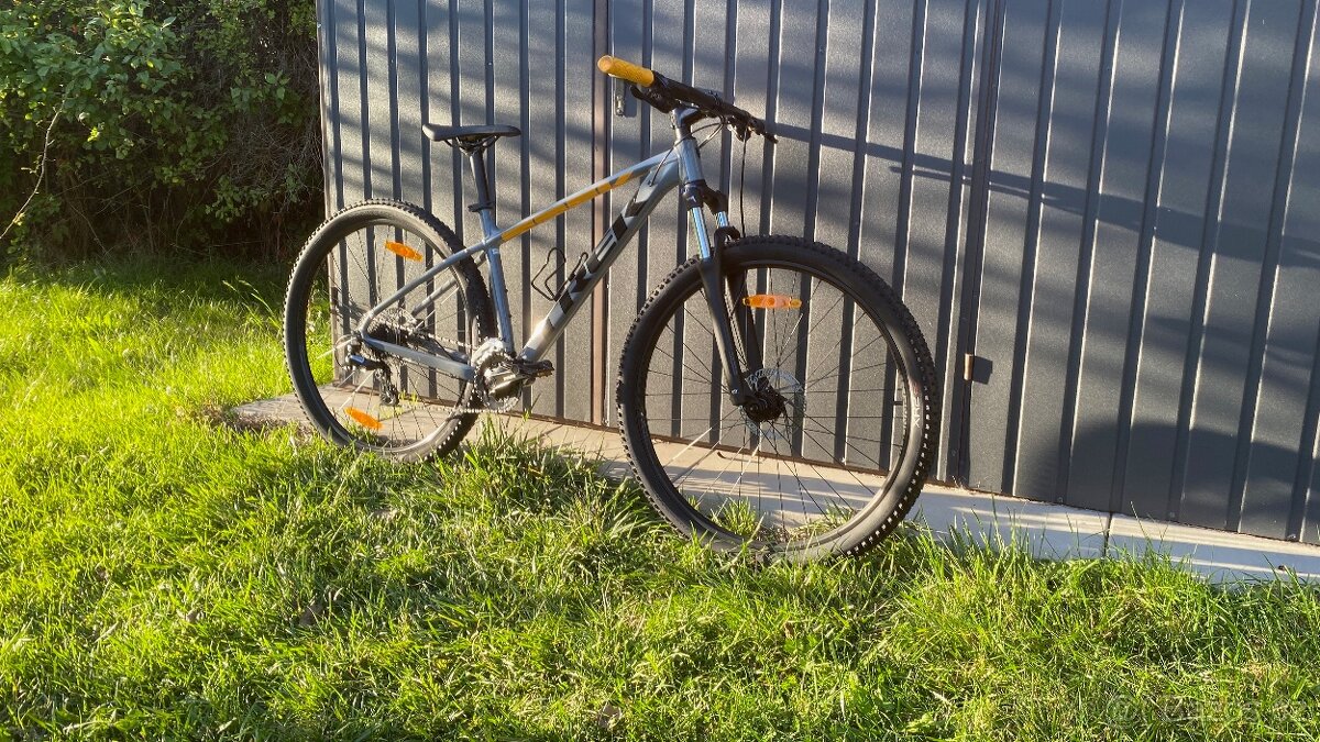 Horské kolo Trek Marlin 6