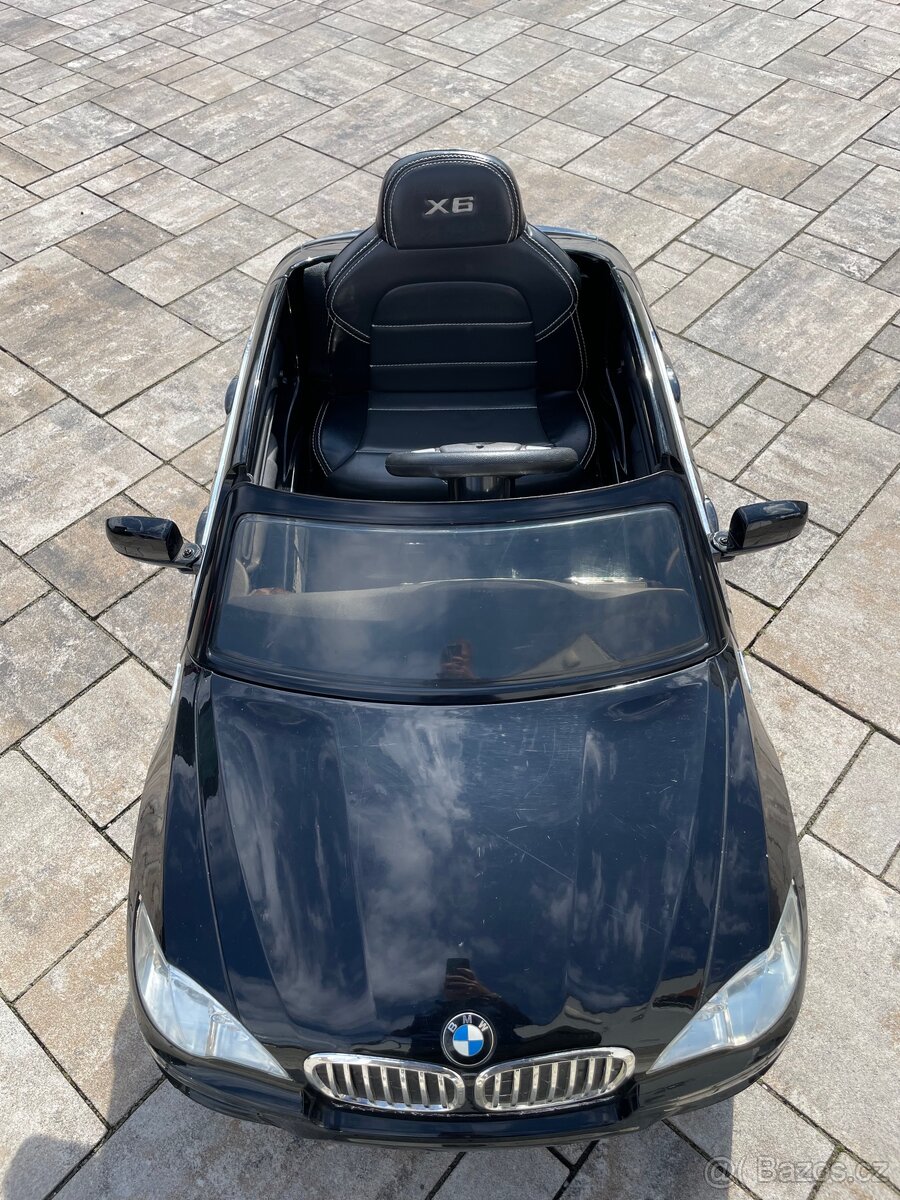 Dětské elektrické autíčko BMW