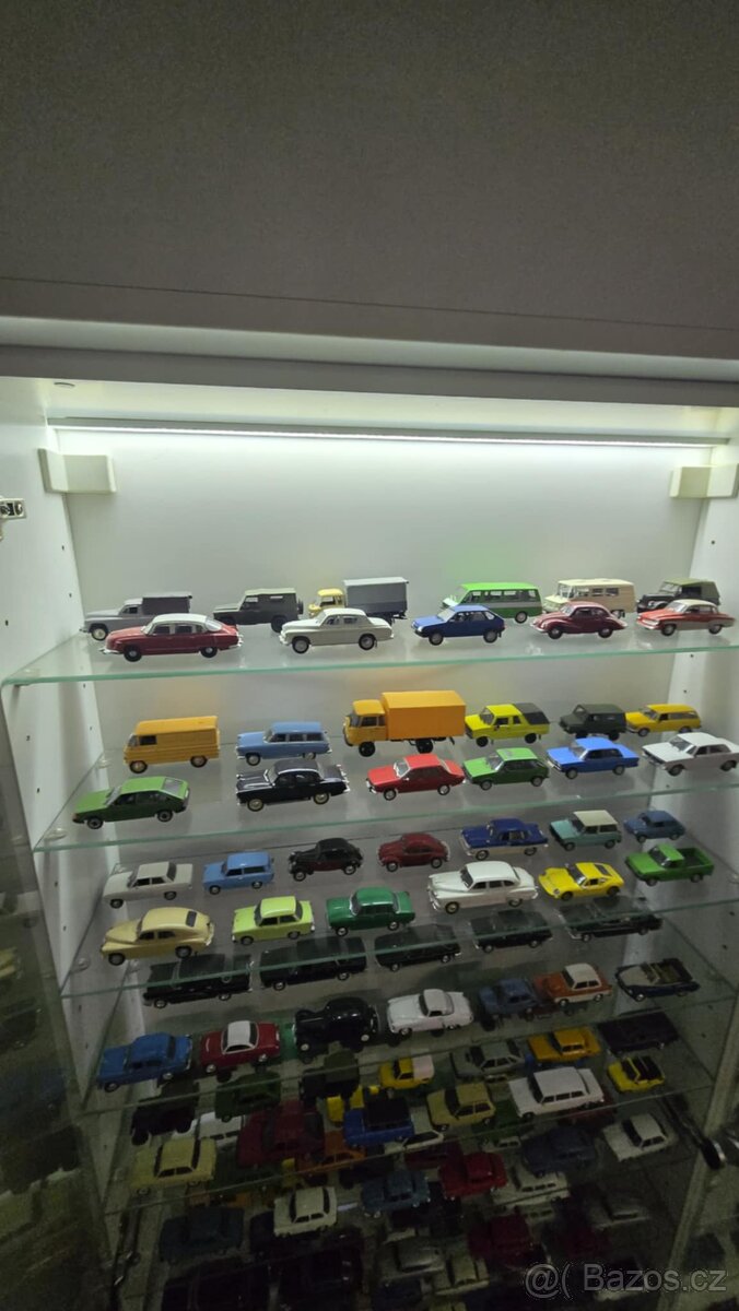 Set kltovních aut a autobusů ČSSR a socialismu ,DE AGOSTINI