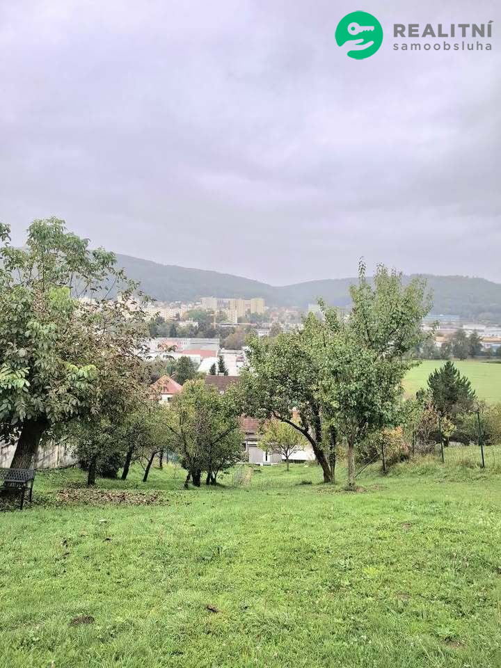 Pozemek k bydlení 722 m2 - Nad Humny, Zlín
