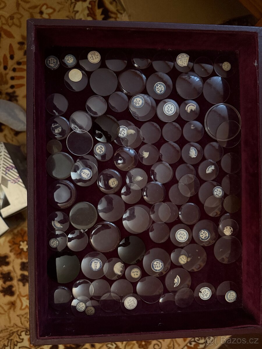 Součástky na starožitné kapesní hodinky