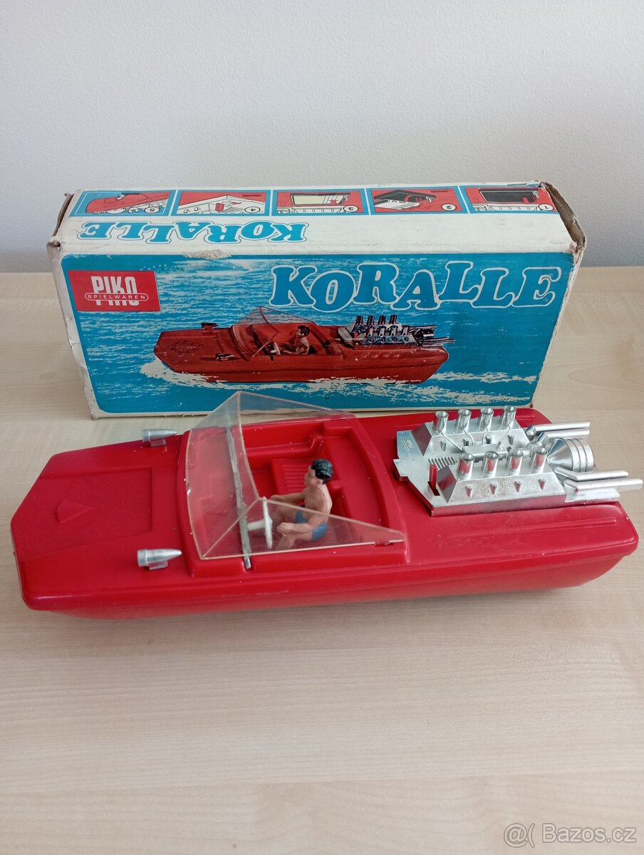 PIKO loď retro hračka