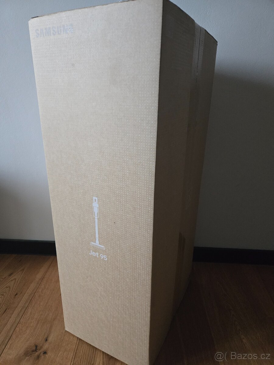 Tyčový vysavač Samsung Jet 95 Complete Extra, zcela nový