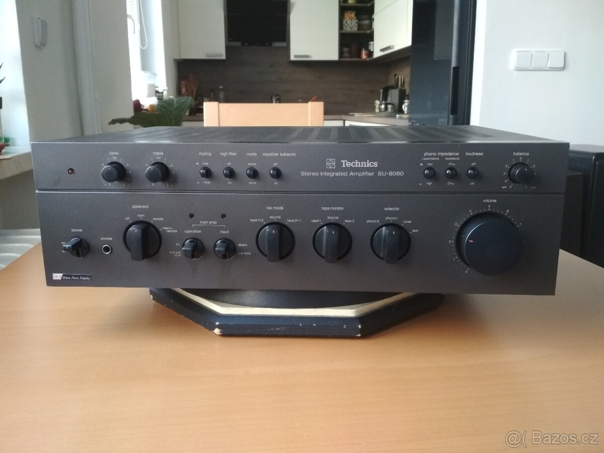 zesilovač Technics SU-8080