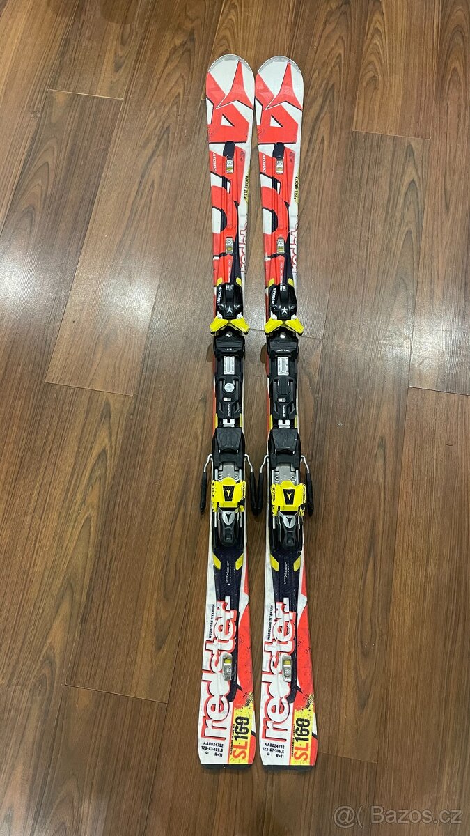 Sjezdové lyže Atomic Redster SL 160 závodně laděné slalomky