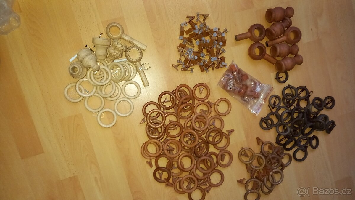 kroužky na záclony + koncovky na tyče