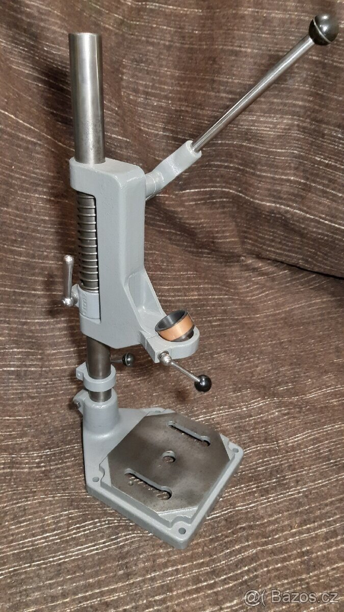 Stojan na vrtačku, litinový, ČSSR 52 - 43mm