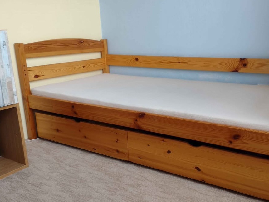 Dětská postel 80x180 s matrací