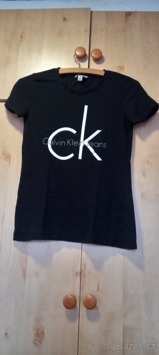 Nové bavl. tričko Calvin Klein vel. XS