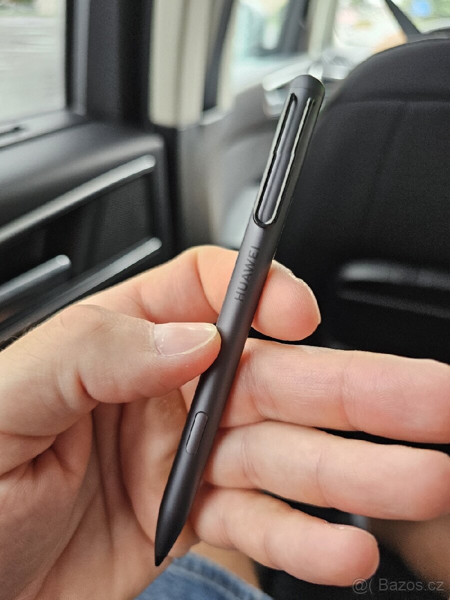 Huawei M-pen (bateriove pero na mobilni displej)