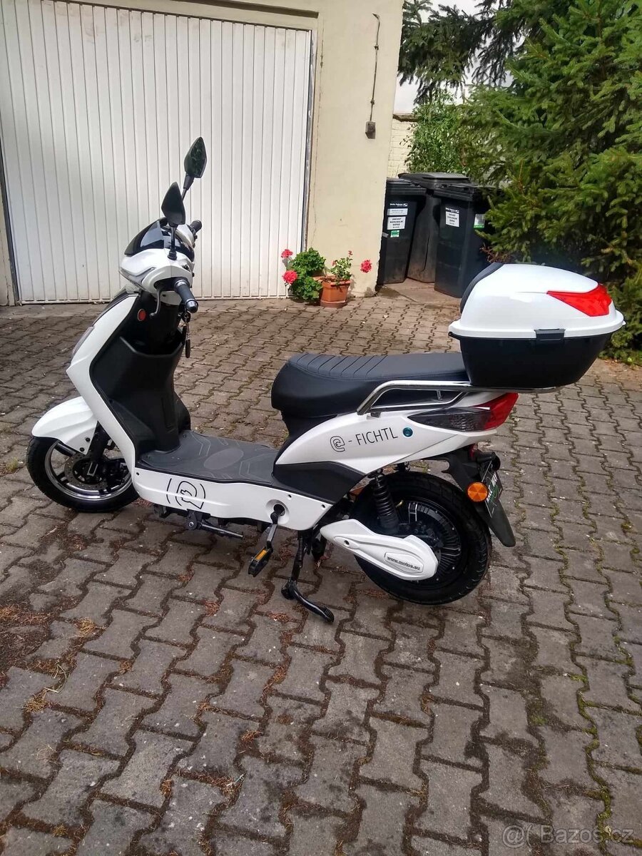 E-scooter Racceway E-FICHTL