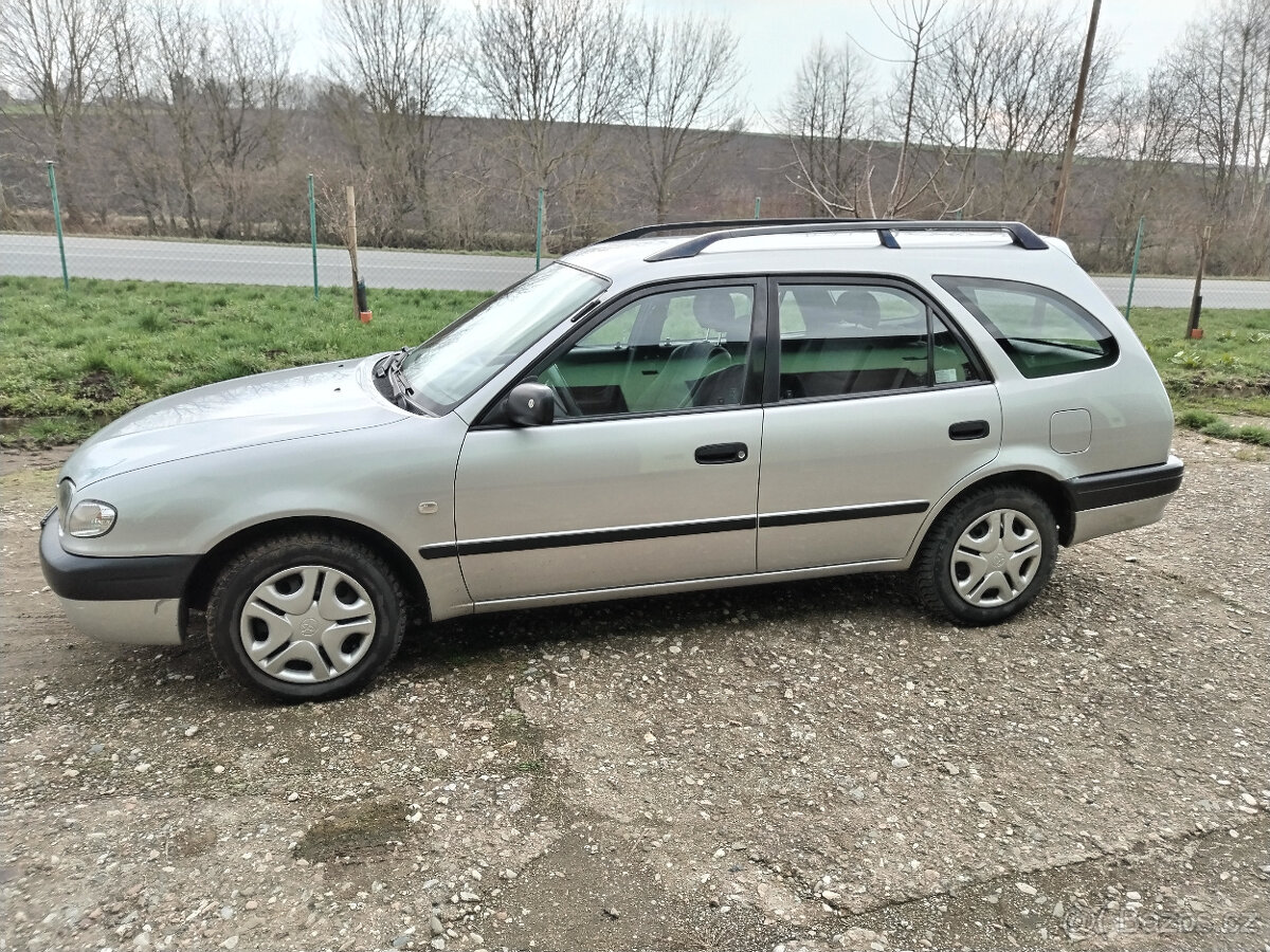 Toyota Corolla 1.9 D velmi dobrý stav