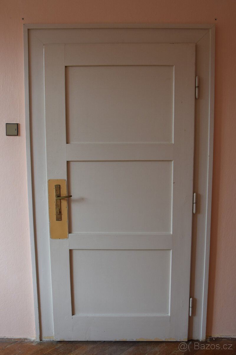 Prvorepublikové dveře, dřevěné, bukové