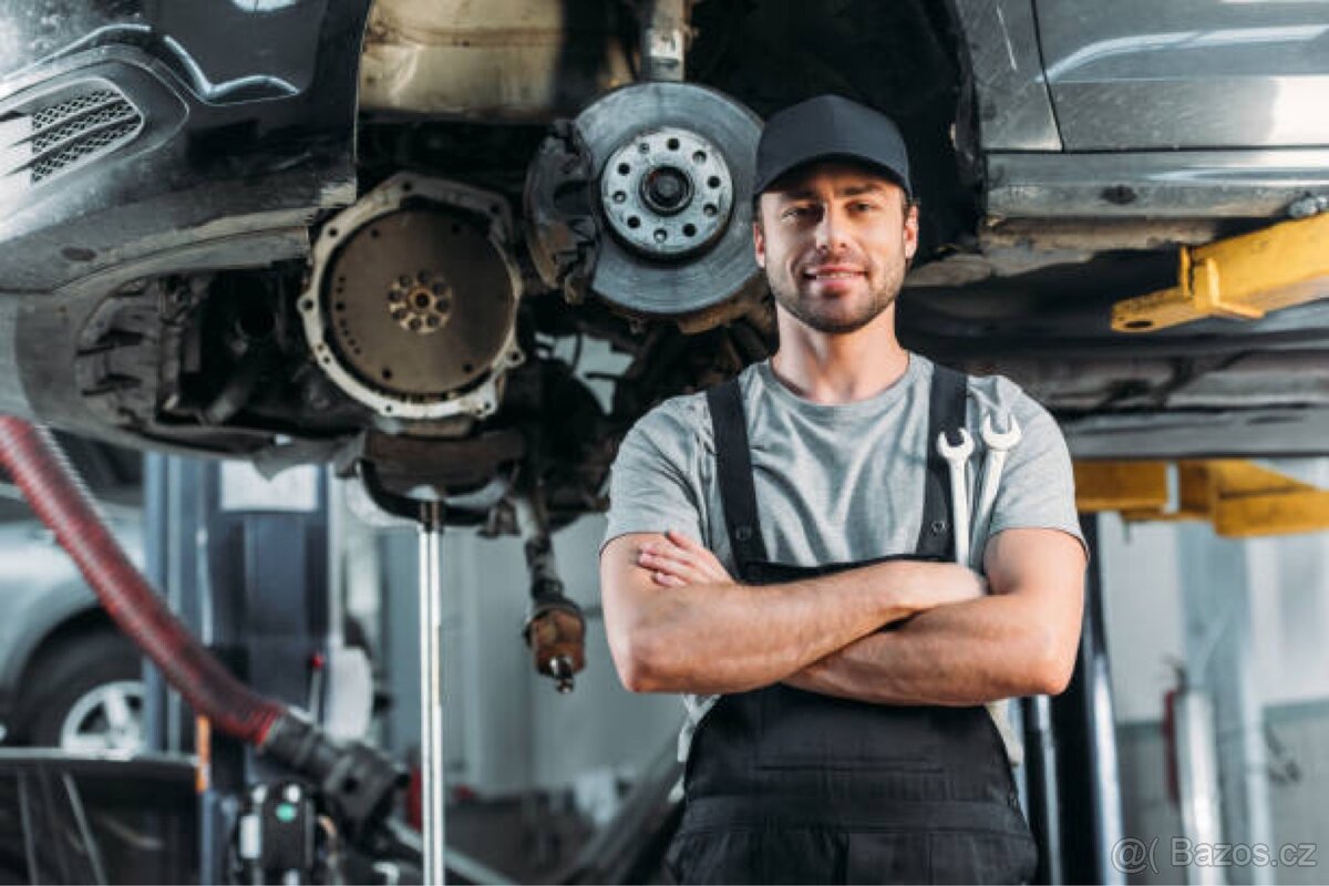 Hledám automechanika