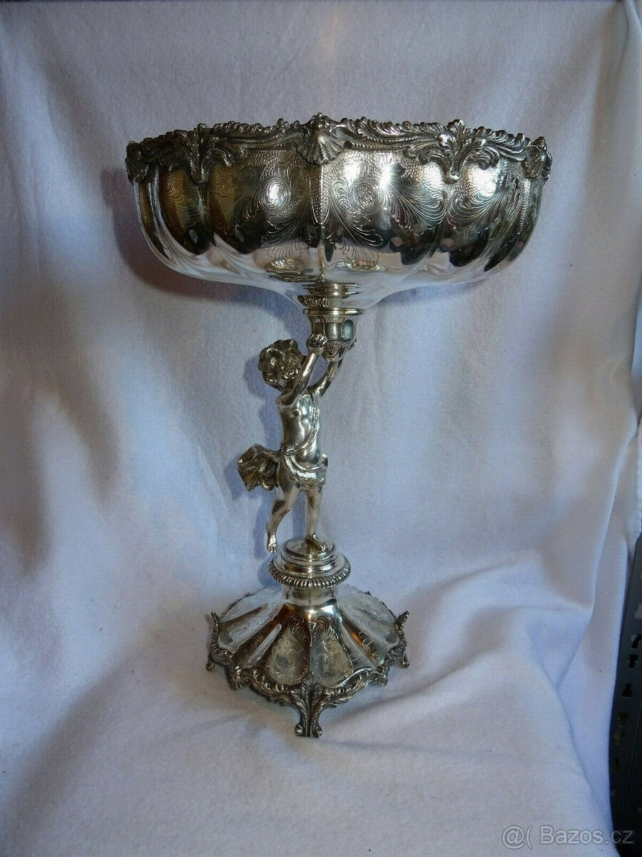 OBROVSKÝ středový prvek, stříbro 925, rok výroby 1900, putto