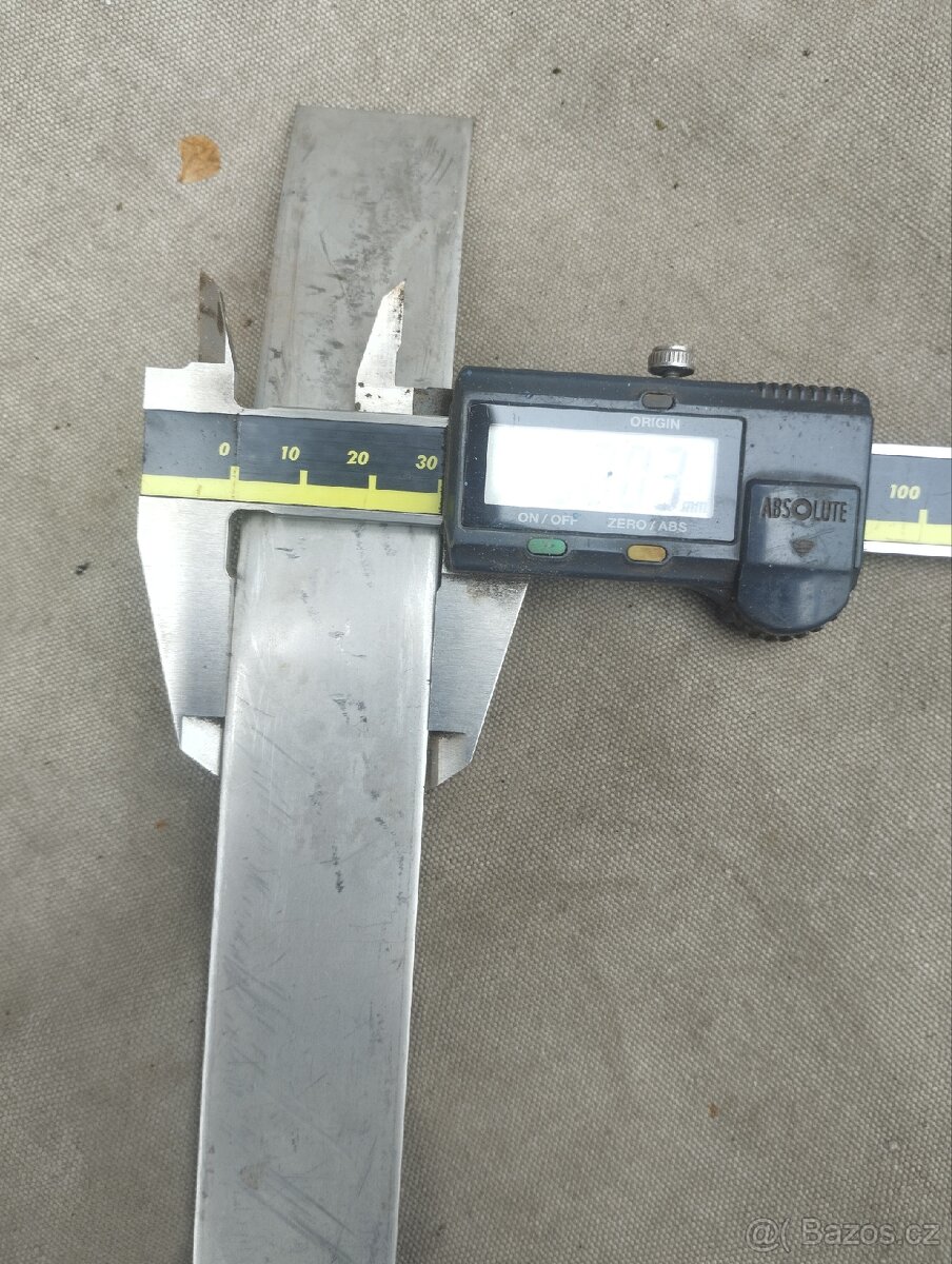Nerez plechu 30 2 mm