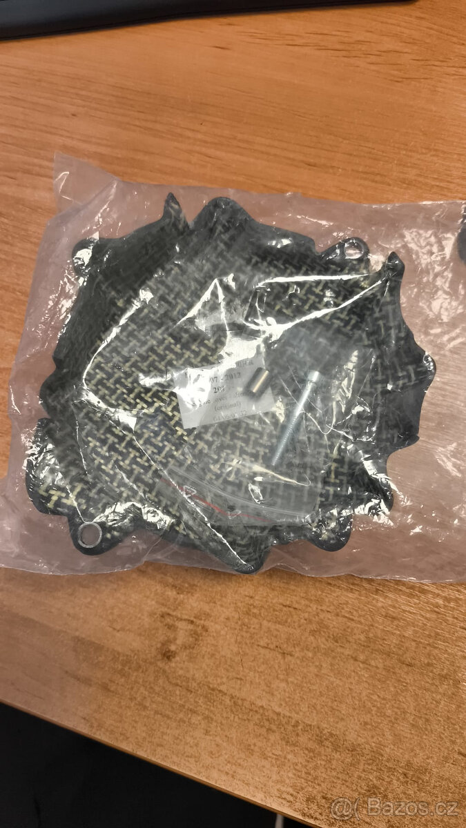 10) Honda CBR 600RR 2007 – 2008 - kryt motoru - alternátor