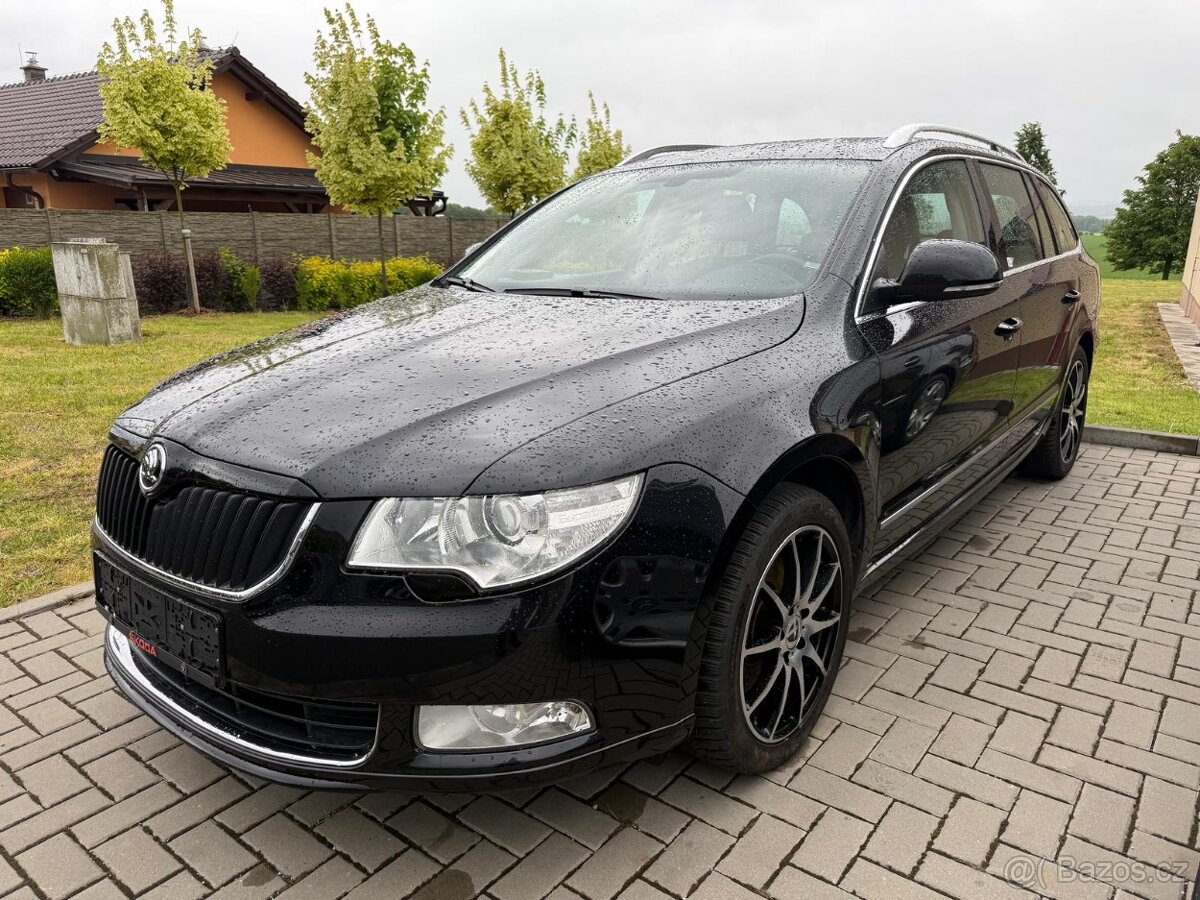 Superb kombi 2.0tsi 147kw DSG Automat Xenony Alcantara