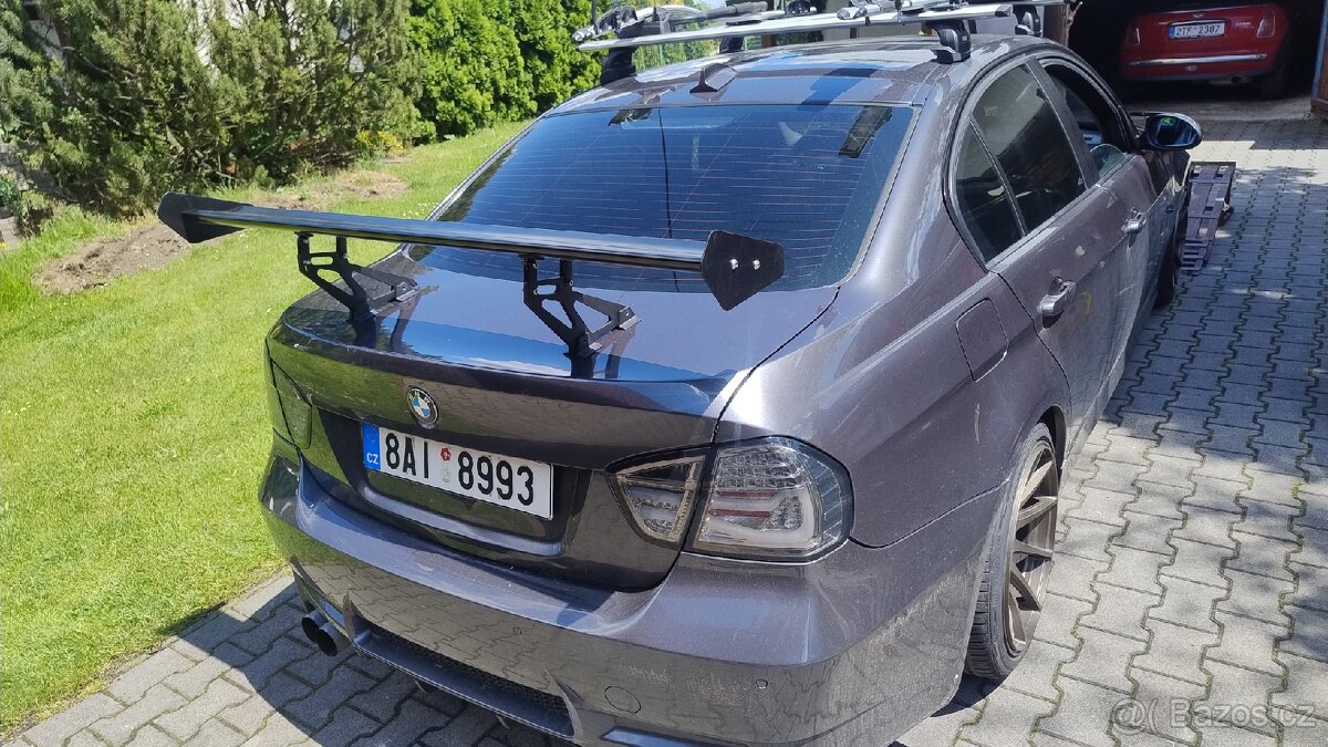 BMW E90 Křídlo + Kufr A22 Sparkling Graphite