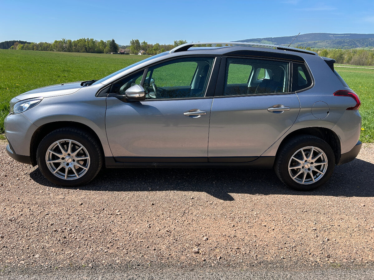 Peugeot 2008, 1.2 PureTech, 1 majitel, ČR, servisovany