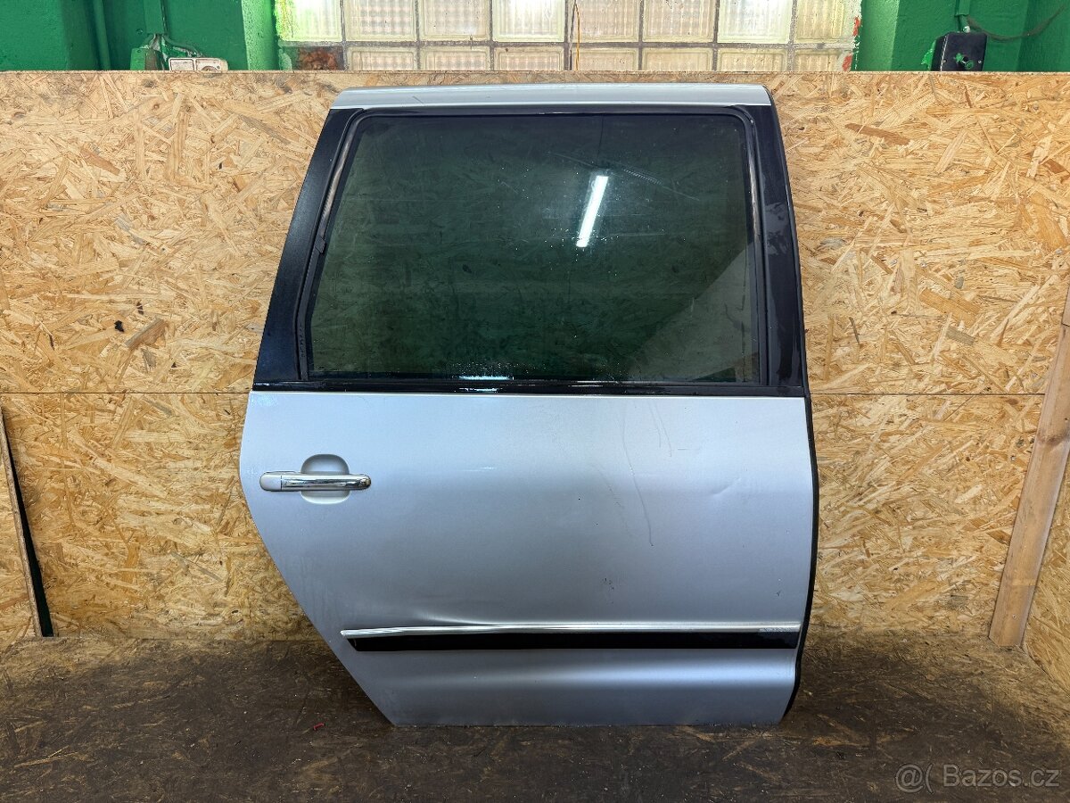 KOMPLETNÍ PRAVÉ ZADNÍ DVEŘE VW SHARAN LA7W