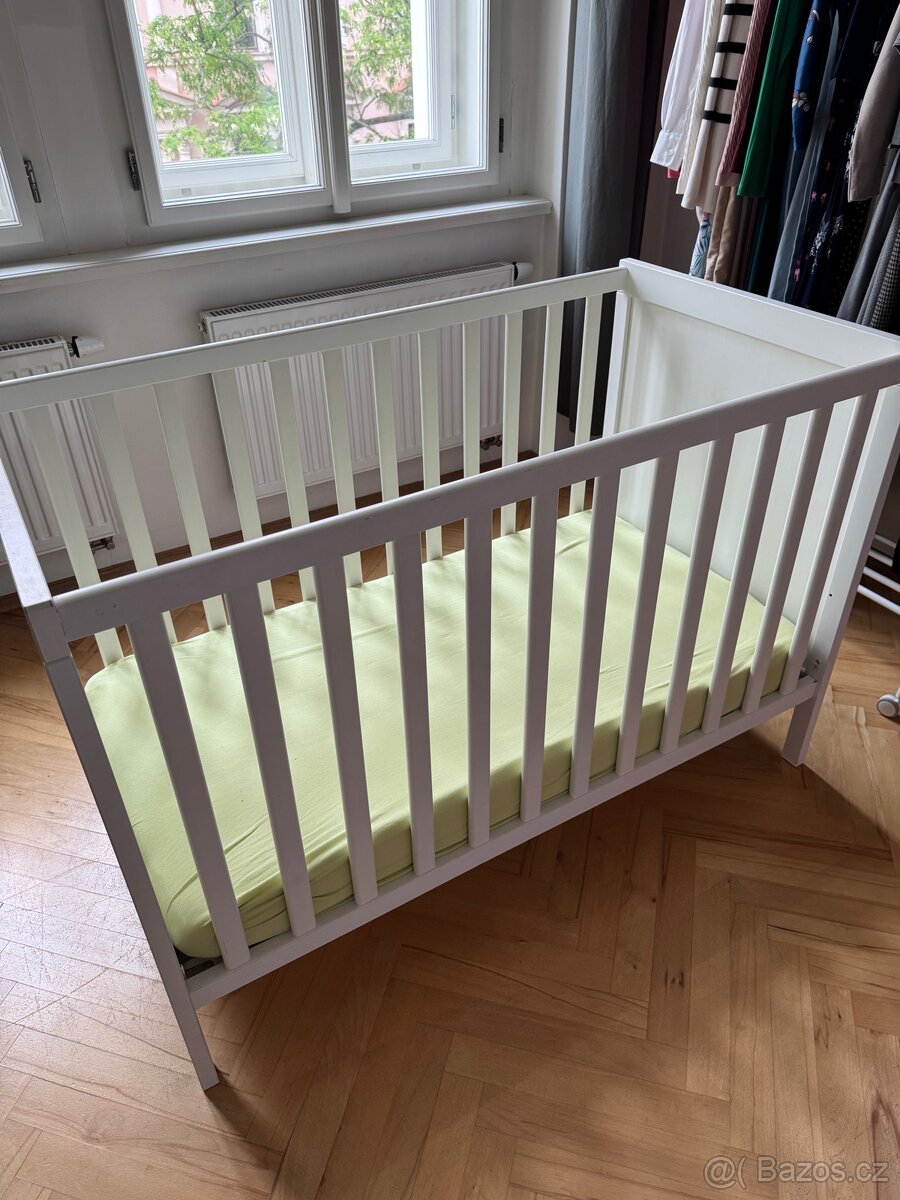 Sundvik dětská postýlka