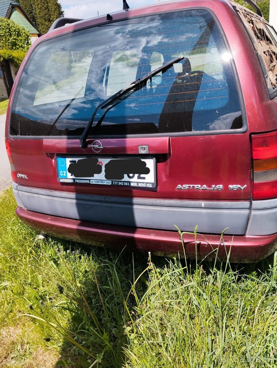 Opel Astra 1,6