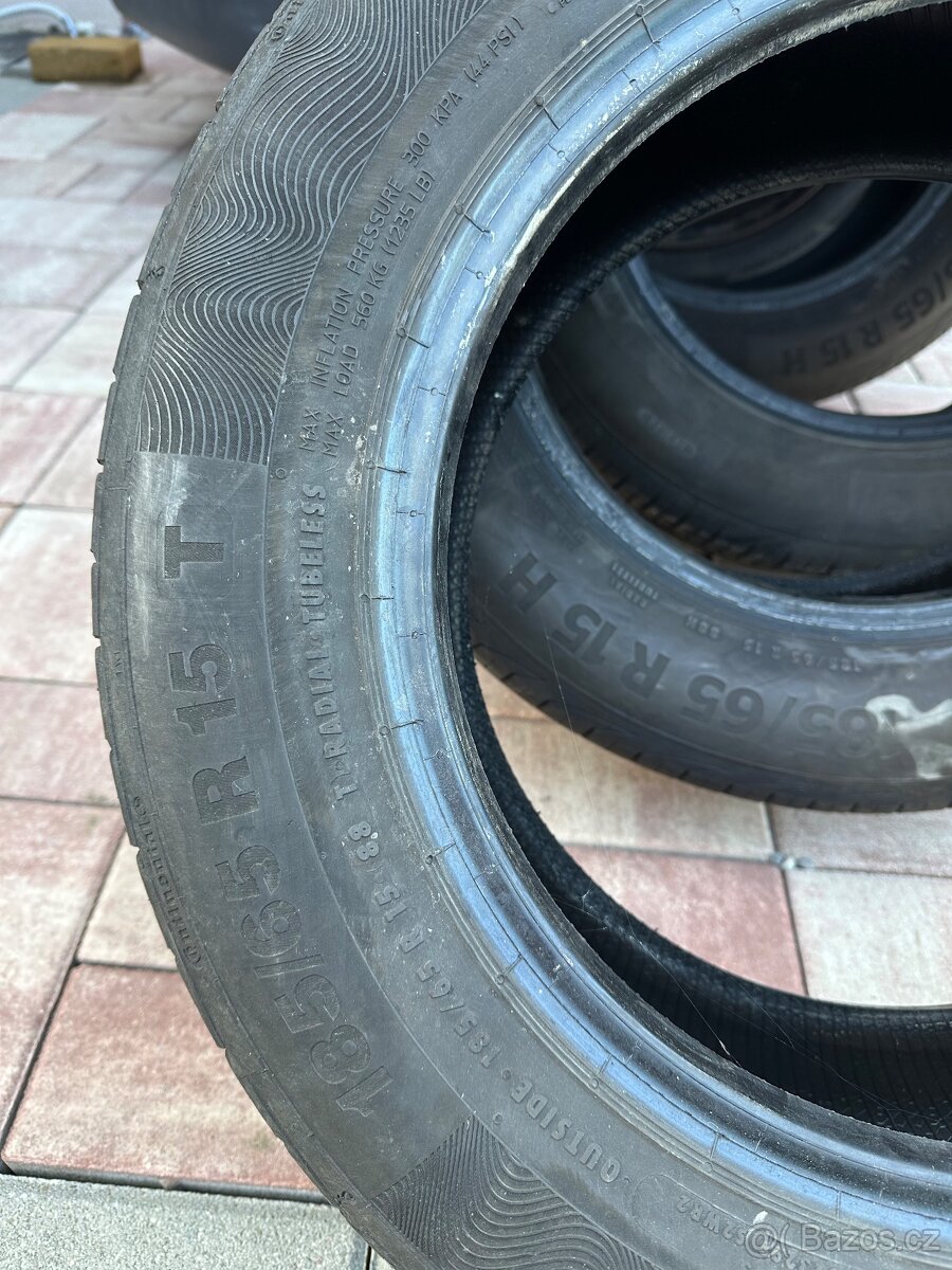 Nabízím sadu letních pneumatik 185/65/15 Continental
