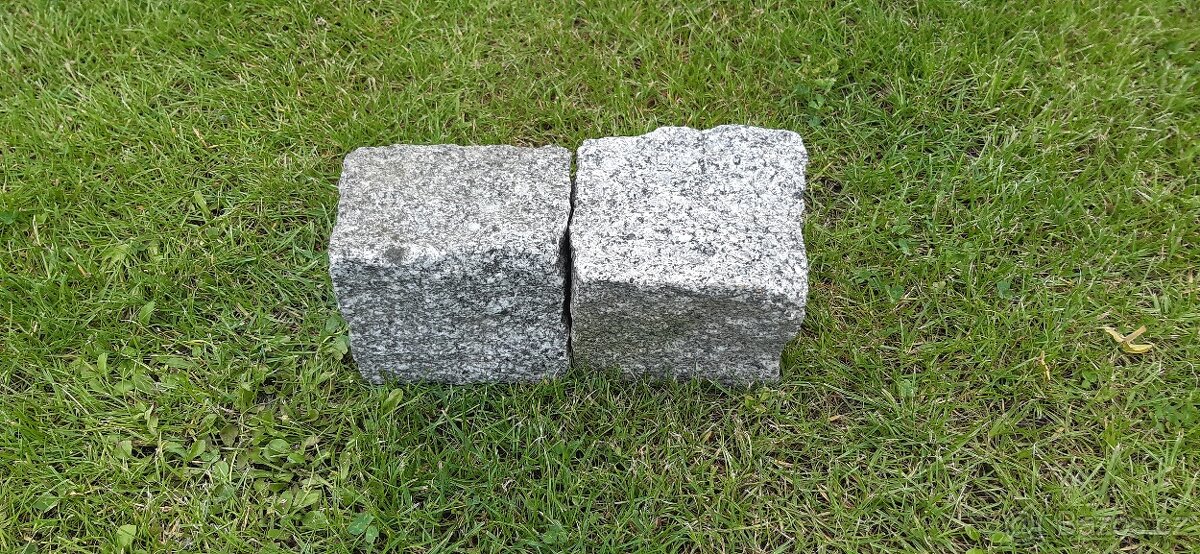 žulové dlažební kostky