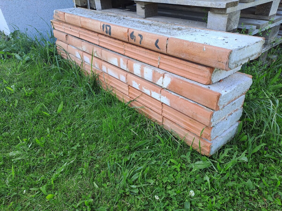 Zbytky ze stavby