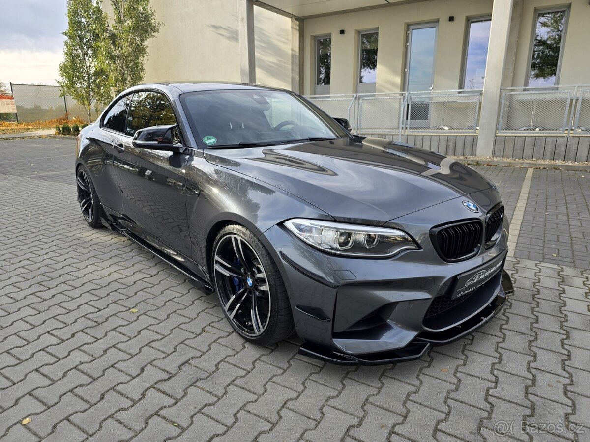 BMW M2 F87 2017 - MANUÁL - SERVIS BMW - VYBAVENO - 100 TKM