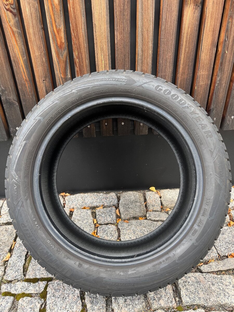 Goodyear 235/50 R19 zimní sada pneu