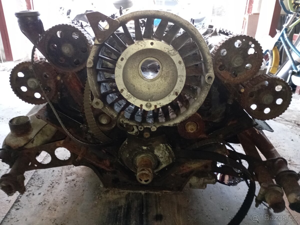 Tatra 613 Motor+převodovka