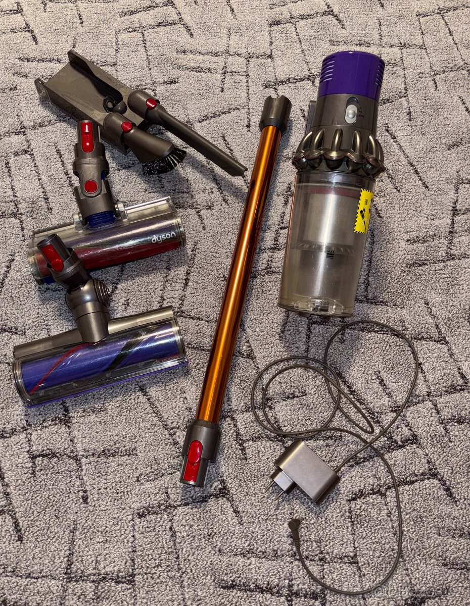 Dyson V10 Absolute