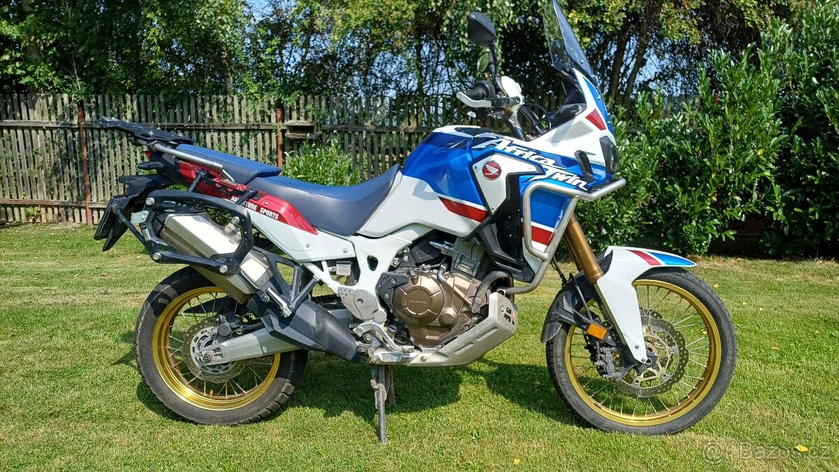 Honda CRF1000L Africa Twin Adventure Sports a 3 cest. bedny