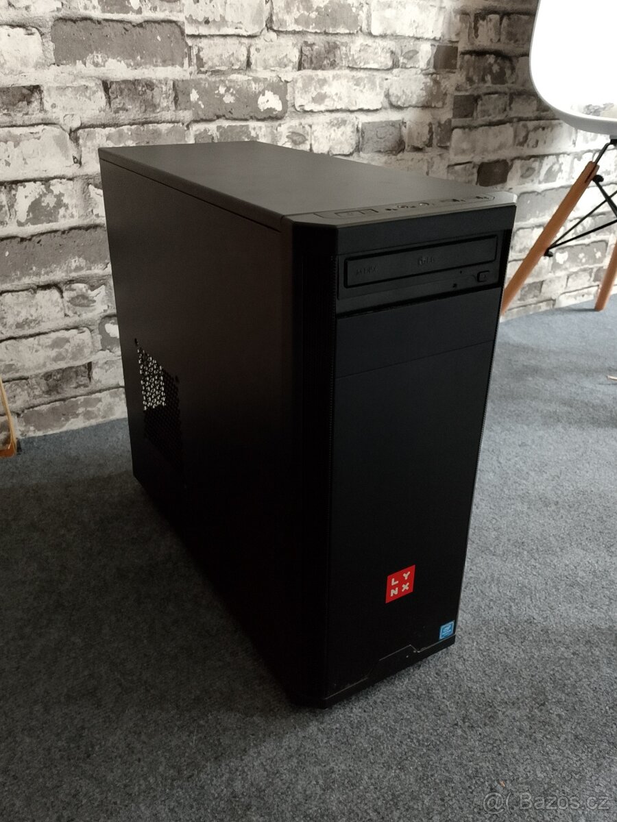 Stolní PC