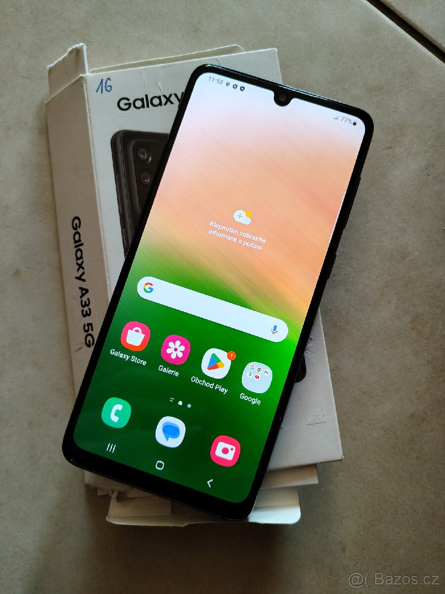 Mobilní telefon Samsung Galaxy A33 5G 6 GB / 128 GB. Zanovni