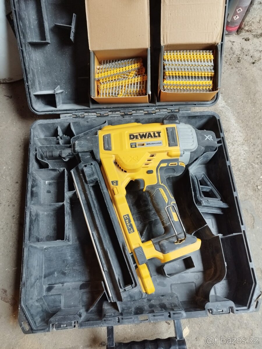 DeWalt DCN890N nastřelovačka do betonu a železa