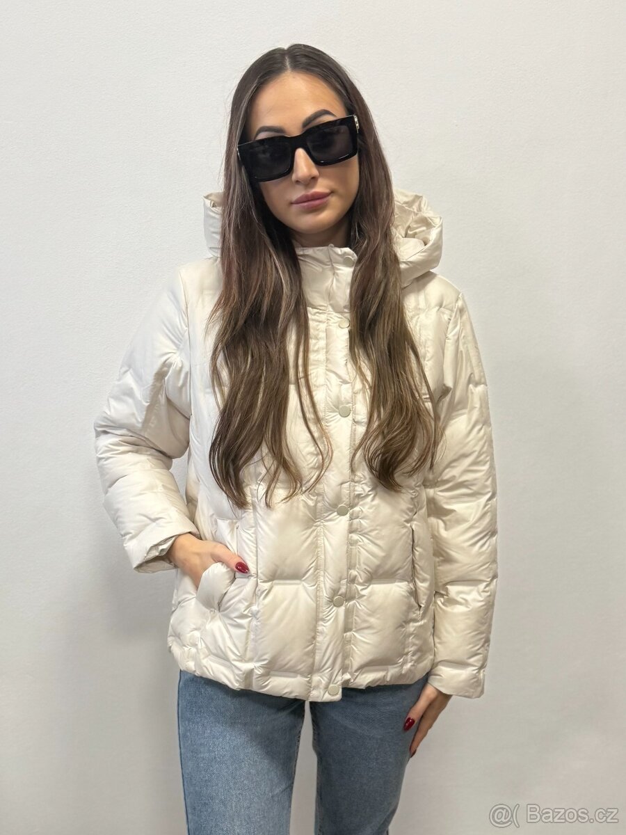 Lehká perová bunda s kapuci , nová