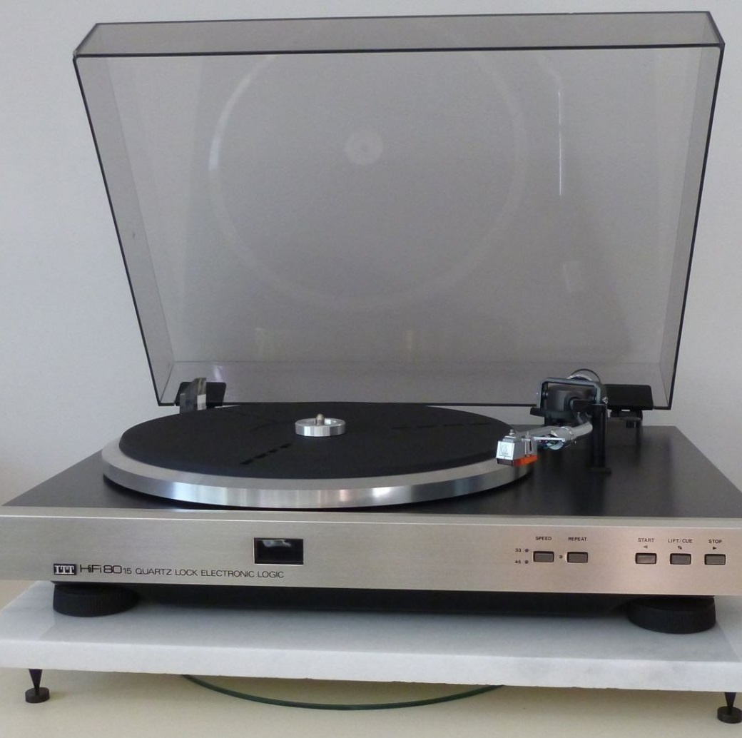 ITT HiFi 8015, křemíkem řízený gramofon s přímým náhonem