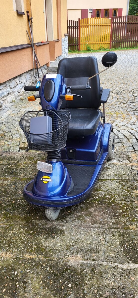 Elektrický vozík pro seniory
