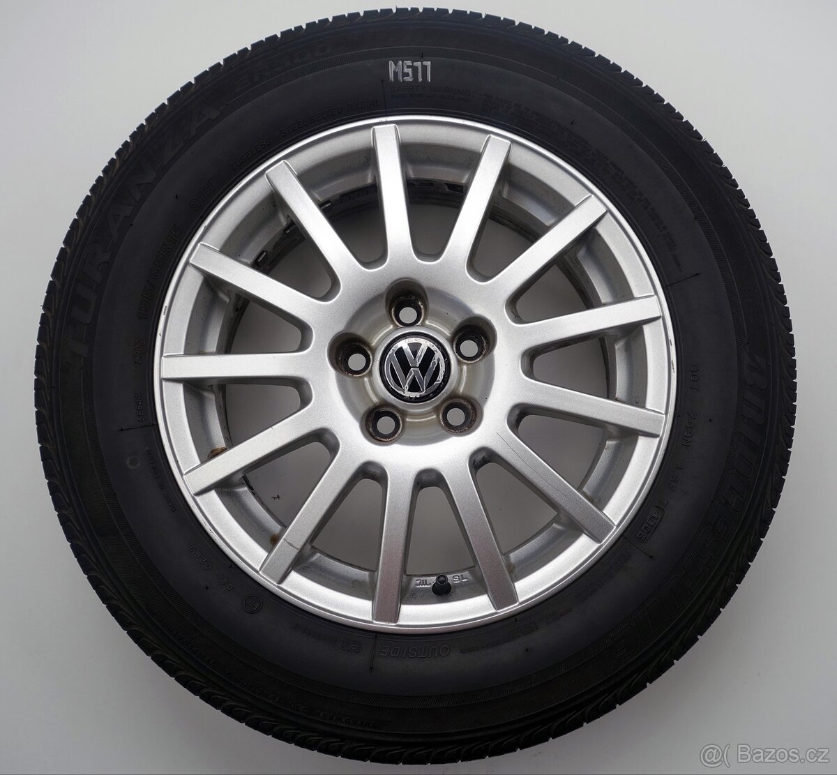 Volkswagen Bora Golf - Originání 15" alu kola - Letní pneu