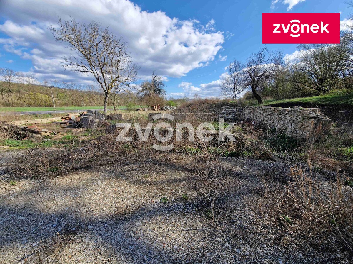 Prodej pozemku ve Velké nad Veličkou.