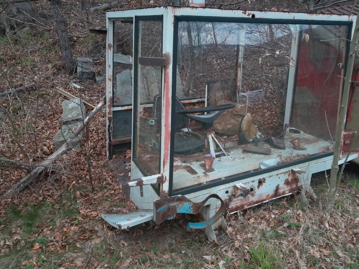 Liaz št180 kabina