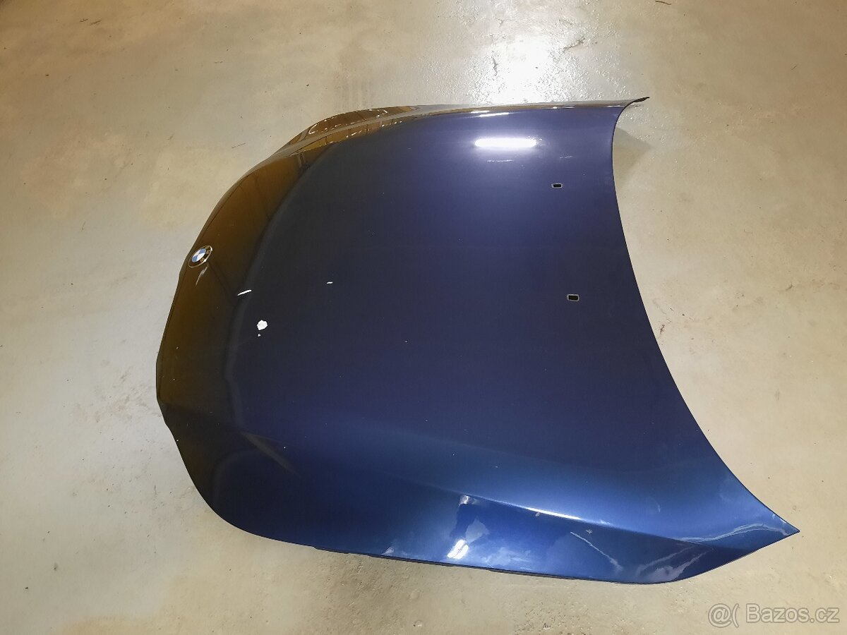 BMW e60, e61 kapota - tiefseeblau