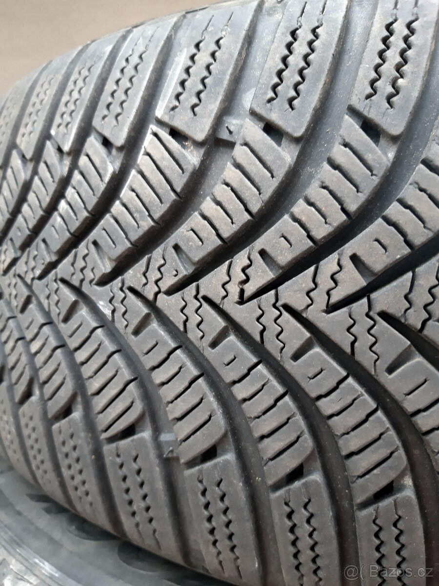 Sada zimních pneu 185/60 R14 Hankook